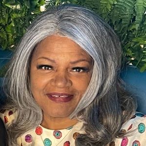 Meet your Posher, Sheila